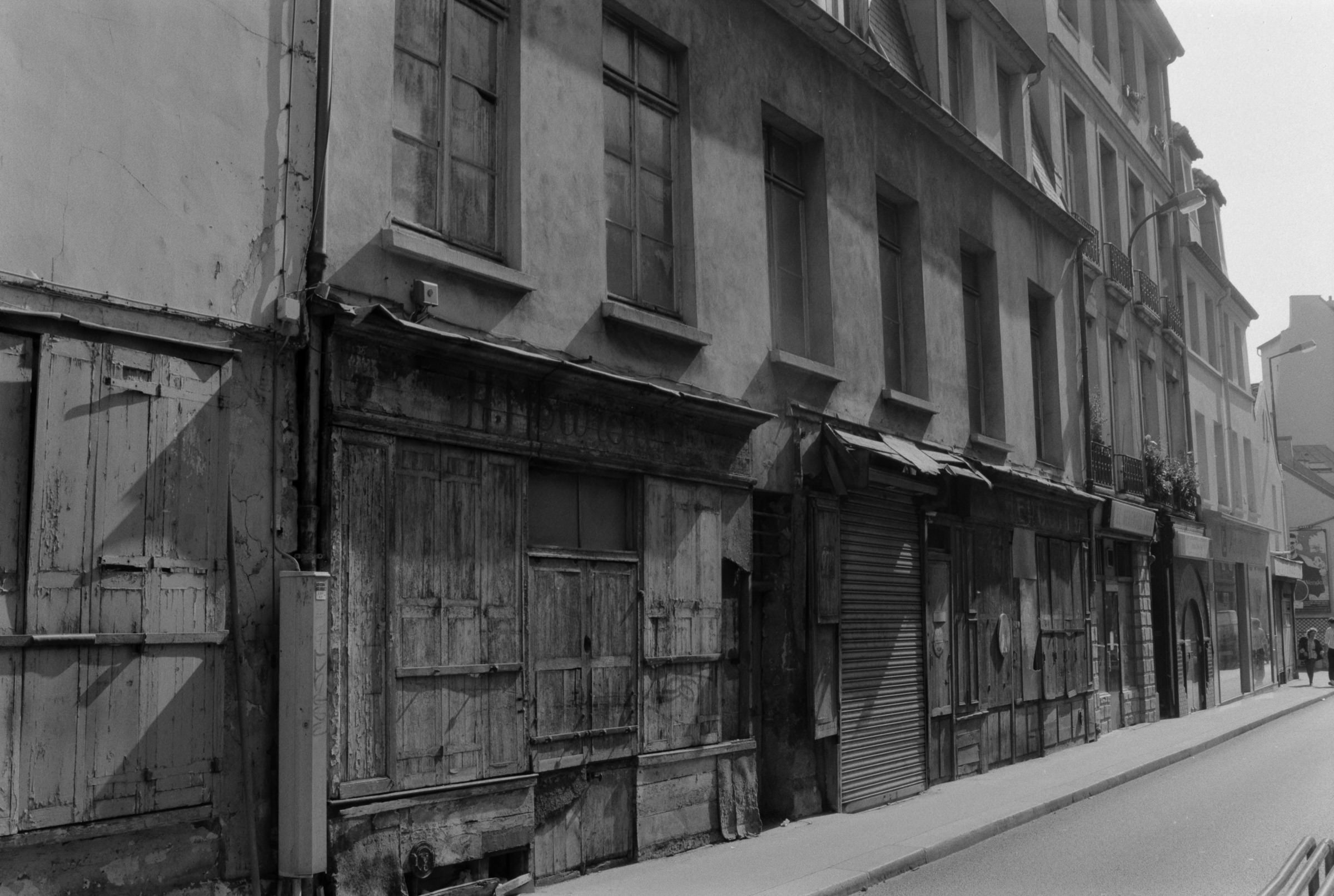 AHP F1990 09 001 sc240801 img13 NLP